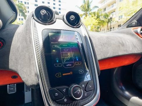 Used 2019 McLaren 600LT RWD image 83