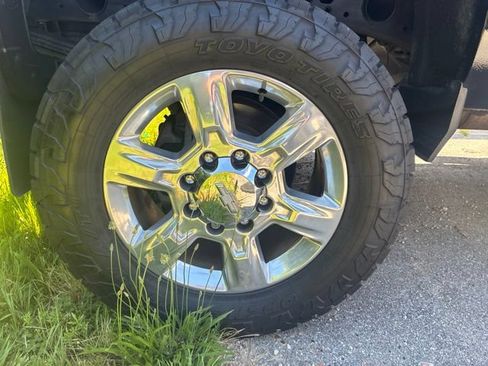 Used 2019 Chevrolet Silverado 2500 LTZ w/ Duramax Plus Package AWD/4WD image 8
