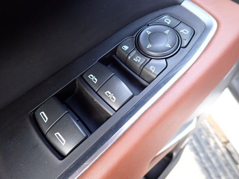 Used 2025 GMC Sierra 2500 Denali Ultimate AWD/4WD image 16