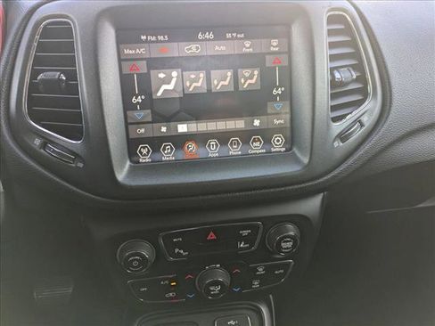 Used 2021 Jeep Compass Trailhawk AWD/4WD image 14