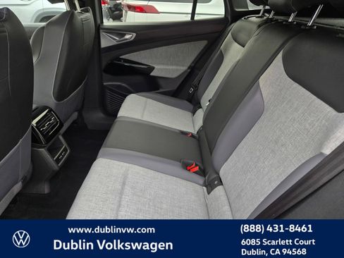 Certified 2023 Volkswagen ID.4 Pro image 11
