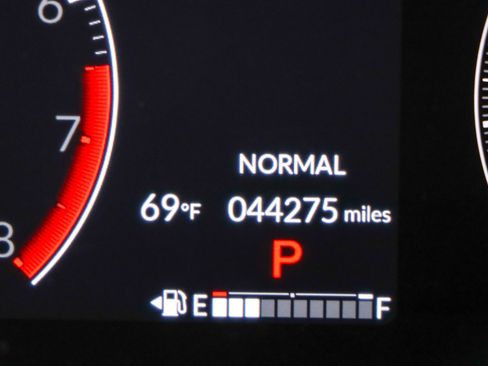 Used 2023 Honda CR-V EX-L image 16
