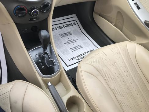 Used 2014 Hyundai Accent GLS FWD image 14