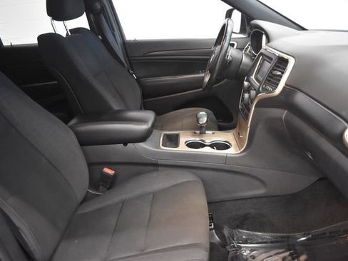 Used 2014 Jeep Grand Cherokee Laredo w/ Quick Order Package 23E AWD/4WD image 19
