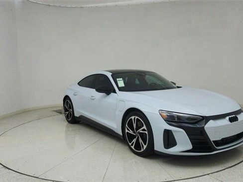 Used 2023 Audi e-tron GT Premium Plus w/ Performance Package image 58