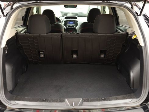 Used 2018 Subaru Crosstrek 2.0i Premium w/ Eyesight System image 40