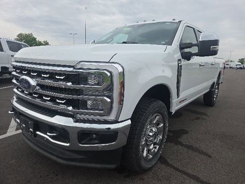 Certified 2024 Ford F350 Lariat w/ Lariat Ultimate Package AWD/4WD image 2