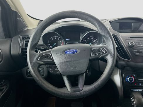 Used 2018 Ford Escape SE FWD image 17