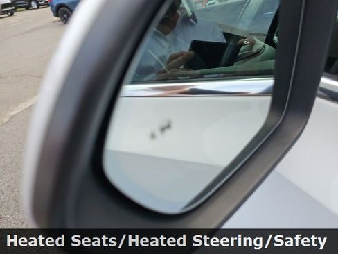 Used 2022 Buick Envision Preferred image 9