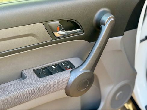 Used 2009 Honda CR-V LX image 13