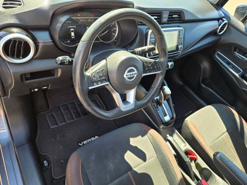 Used 2020 Nissan Versa SR FWD image 18