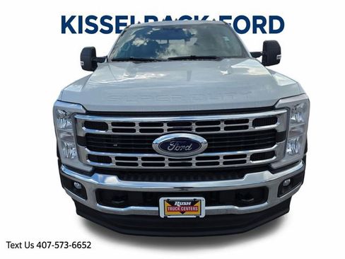 New 2025 Ford F550 4x4 Crew Cab Super Duty image 8