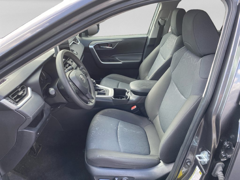 Used 2024 Toyota RAV4 XLE w/ Convenience Package FWD image 20