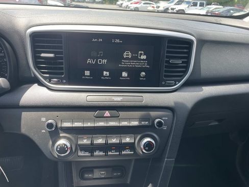 Used 2022 Kia Sportage LX AWD/4WD image 21