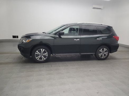 Used 2020 Nissan Pathfinder SL AWD/4WD image 2