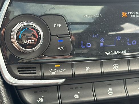 Used 2019 Hyundai Santa Fe FWD image 25