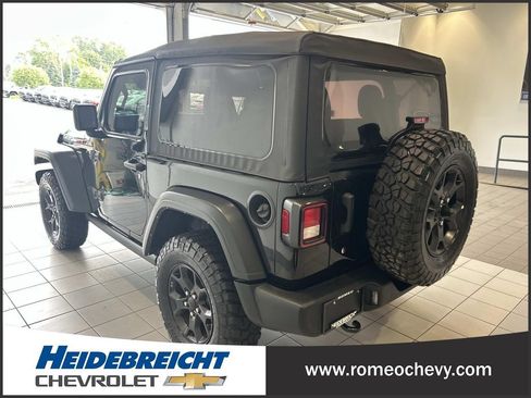 Used 2023 Jeep Wrangler Sport AWD/4WD image 6