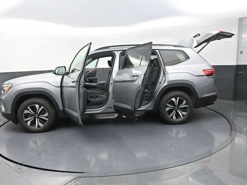 Used 2026 Volkswagen Atlas SE AWD/4WD image 34