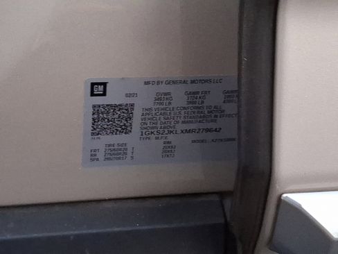 Certified 2021 GMC Yukon XL Denali image 27