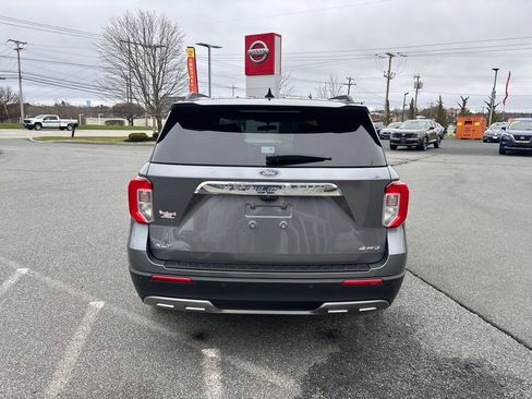 Used 2023 Ford Explorer XLT w/ Equipment Group 202A AWD/4WD image 8