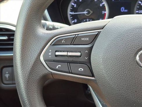 Used 2020 Hyundai Santa Fe SE FWD image 4