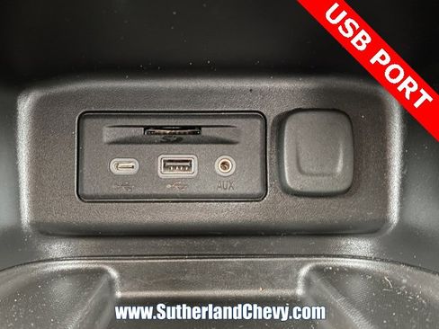 Used 2020 Chevrolet Equinox Premier image 36