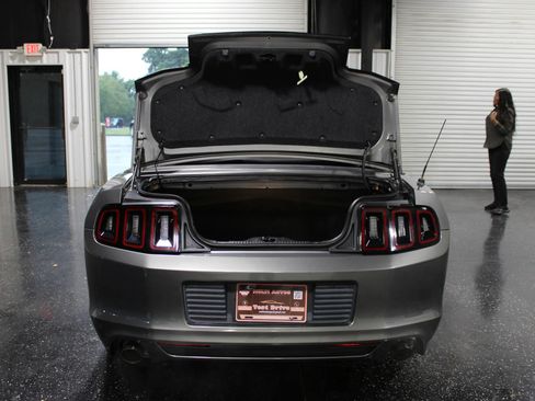 Used 2014 Ford Mustang Convertible RWD image 37