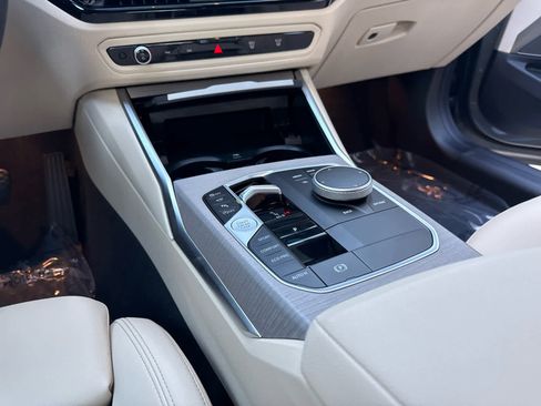 Certified 2025 BMW 330i xDrive Sedan w/ Premium Package image 10