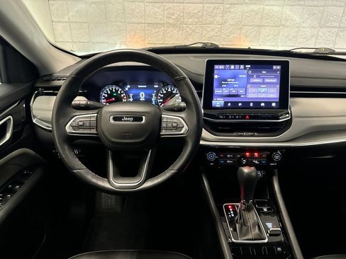 Used 2022 Jeep Compass Limited AWD/4WD image 5