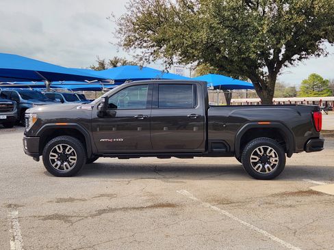 Used 2020 GMC Sierra 3500 AT4 w/ AT4 Premium Package image 4