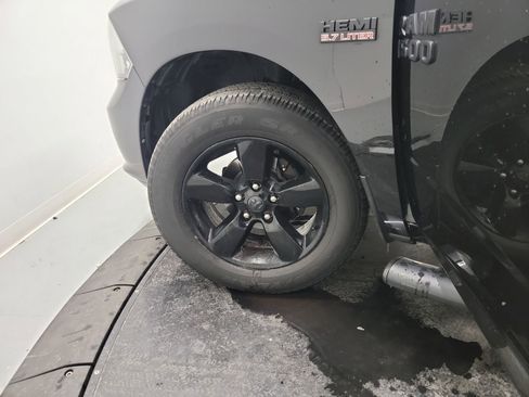 Used 2016 RAM 1500 Express w/ Black Ram 1500 Express Group image 29