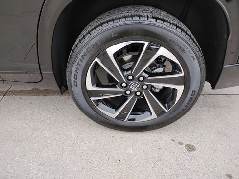 Used 2025 Buick Enclave Sport Touring image 23