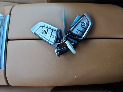 Used 2023 BMW X5 sDrive40i w/ Parking Assistance Package RWD image 38