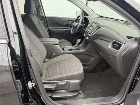 Used 2023 Chevrolet Equinox LT AWD/4WD image 18