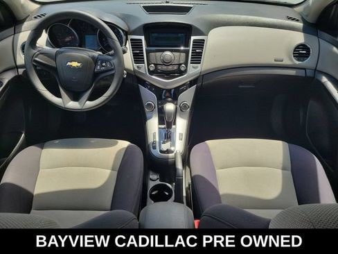 Used 2013 Chevrolet Cruze LS FWD image 14