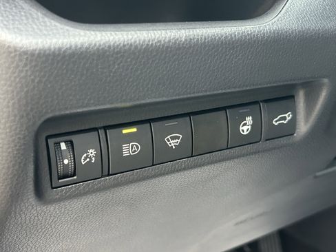 Certified 2021 Toyota RAV4 XLE Premium image 15