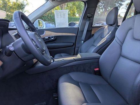 Used 2025 Volvo XC90 B6 Plus w/ Protection Package Premier image 22