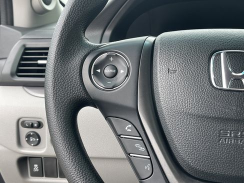 Certified 2018 Honda Pilot LX image 18