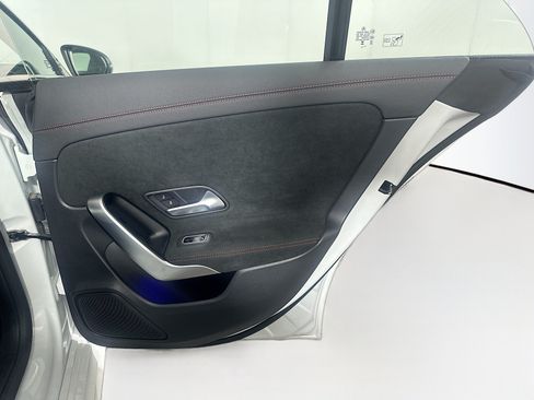Used 2023 Mercedes-Benz CLA 250 image 30