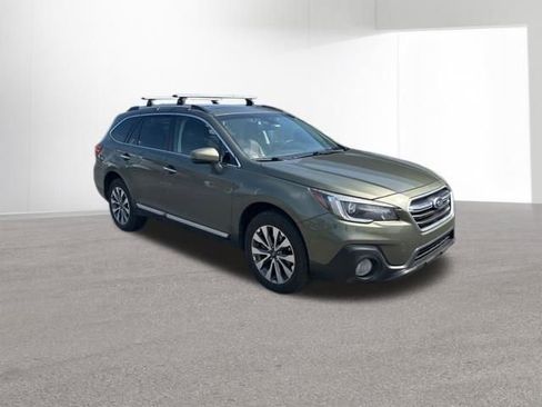 Used 2018 Subaru Outback 3.6R Touring w/ Popular Package #3 image 4