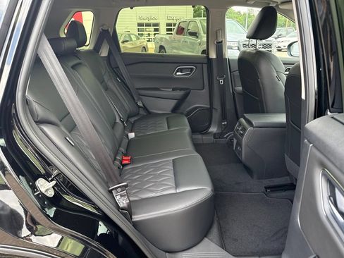 New 2026 Nissan Rogue Platinum AWD/4WD image 30