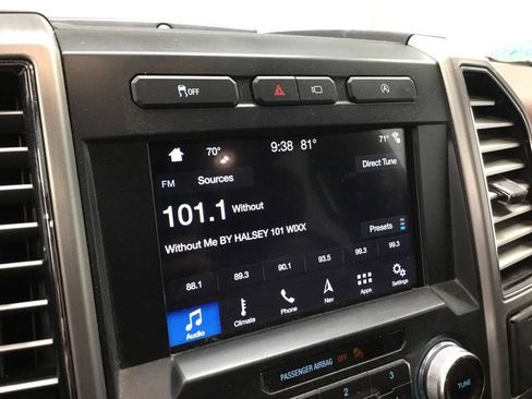 Used 2018 Ford F150 Platinum w/ Equipment Group 701A Luxury AWD/4WD image 14