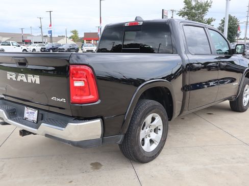 Used 2025 RAM 1500 Big Horn AWD/4WD image 5