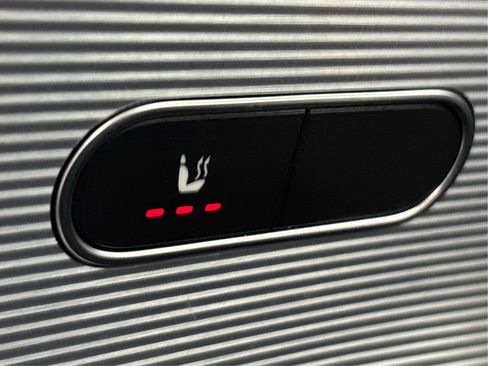 Used 2020 Mercedes-Benz A 220 4MATIC image 44