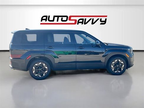 Used 2024 Hyundai Santa Fe SE image 8