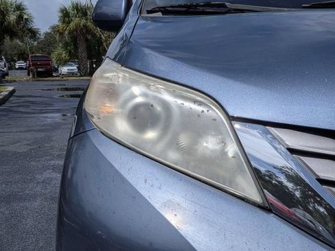 Used 2015 Toyota Sienna XLE Premium FWD image 9