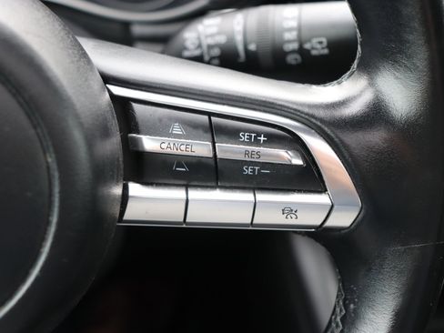 Used 2023 MAZDA MAZDA3 s image 29