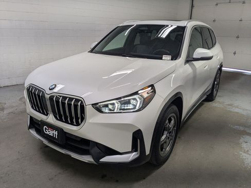 Used 2026 BMW X1 xDrive28i AWD/4WD image 11