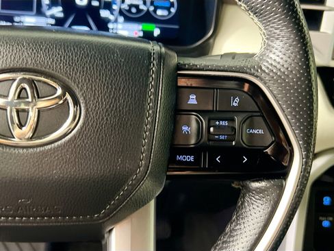 Used 2024 Toyota Tundra Capstone AWD/4WD image 19