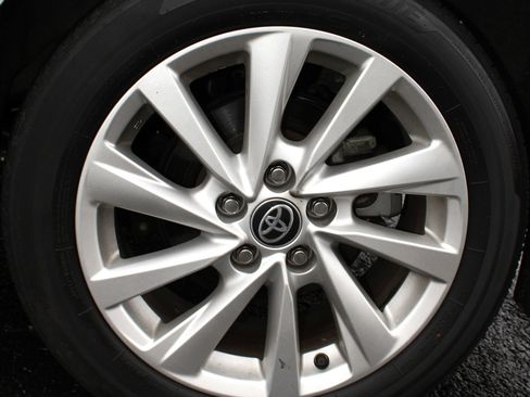 Used 2024 Toyota Camry LE image 11